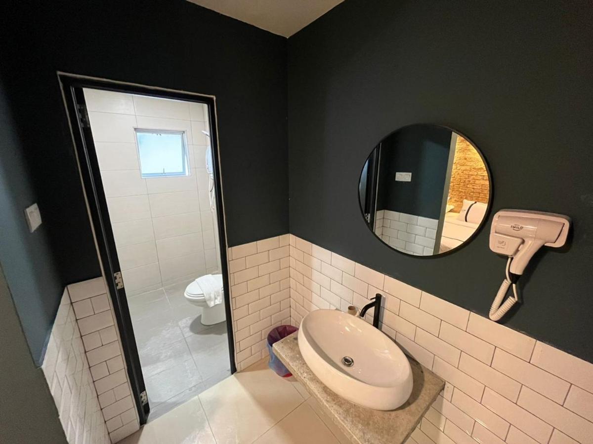 Smile Hotel Titiwangsa Pekeliling Sentul Kuala Lumpur Buitenkant foto